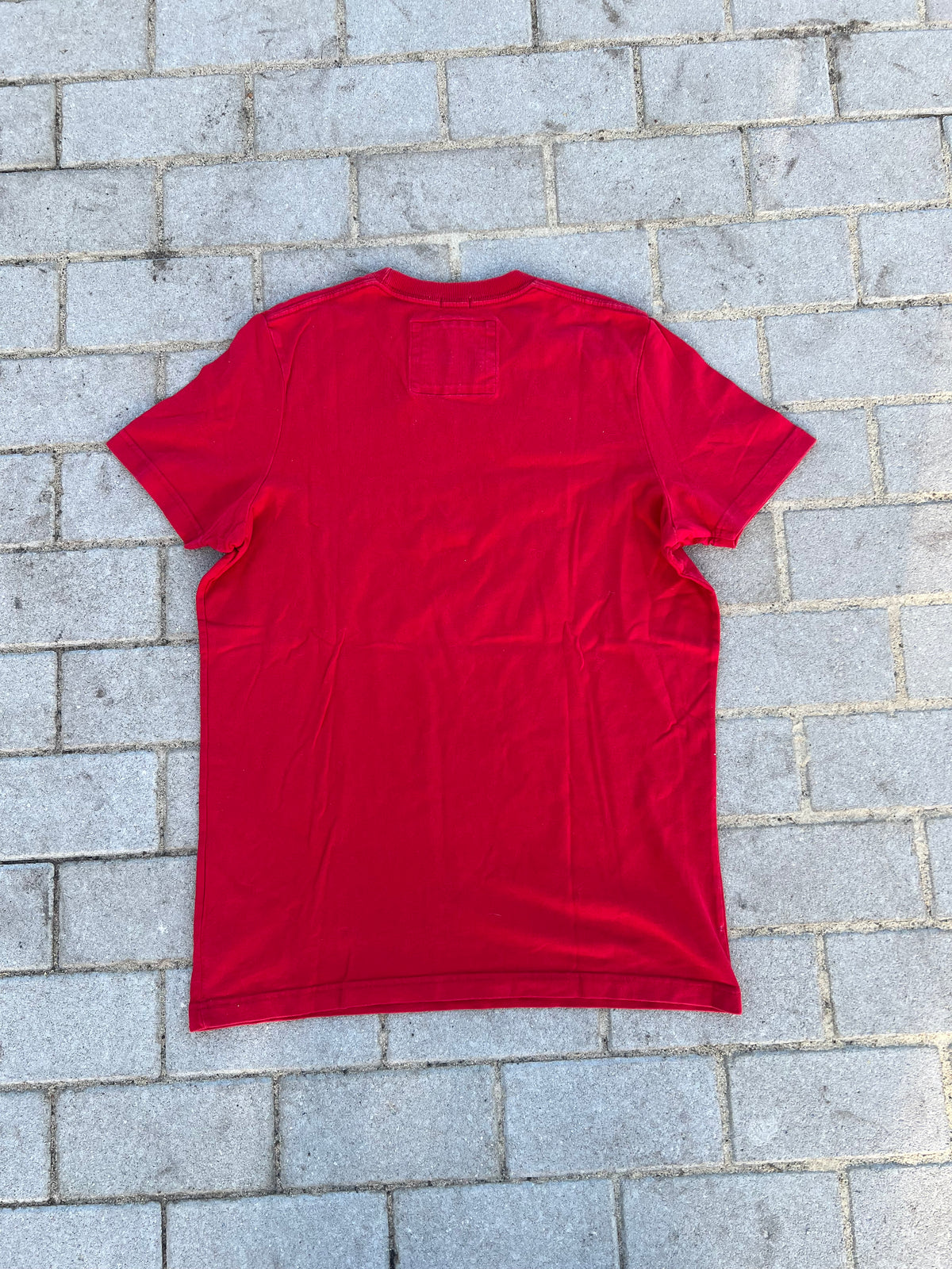 Abercrombie & Fitch red New York spellout muscle fit tee L