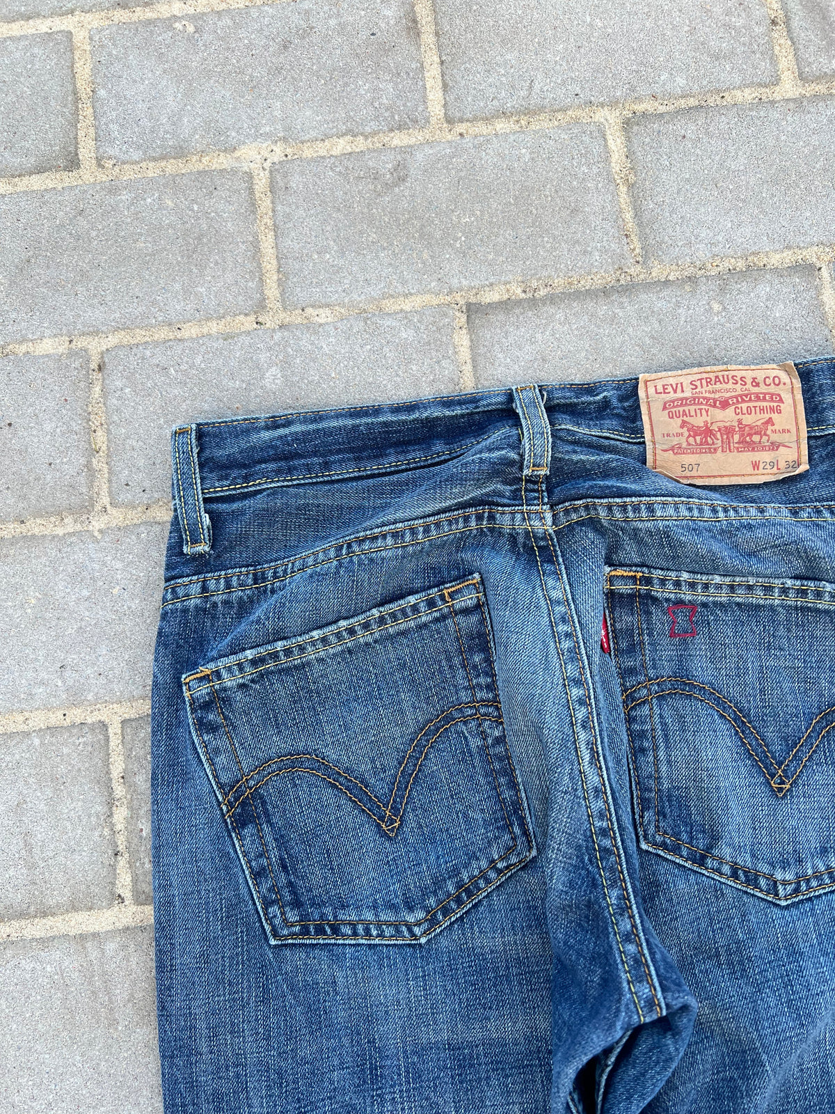 Levi's 507 Regular Bootcut Jeans W29 L32