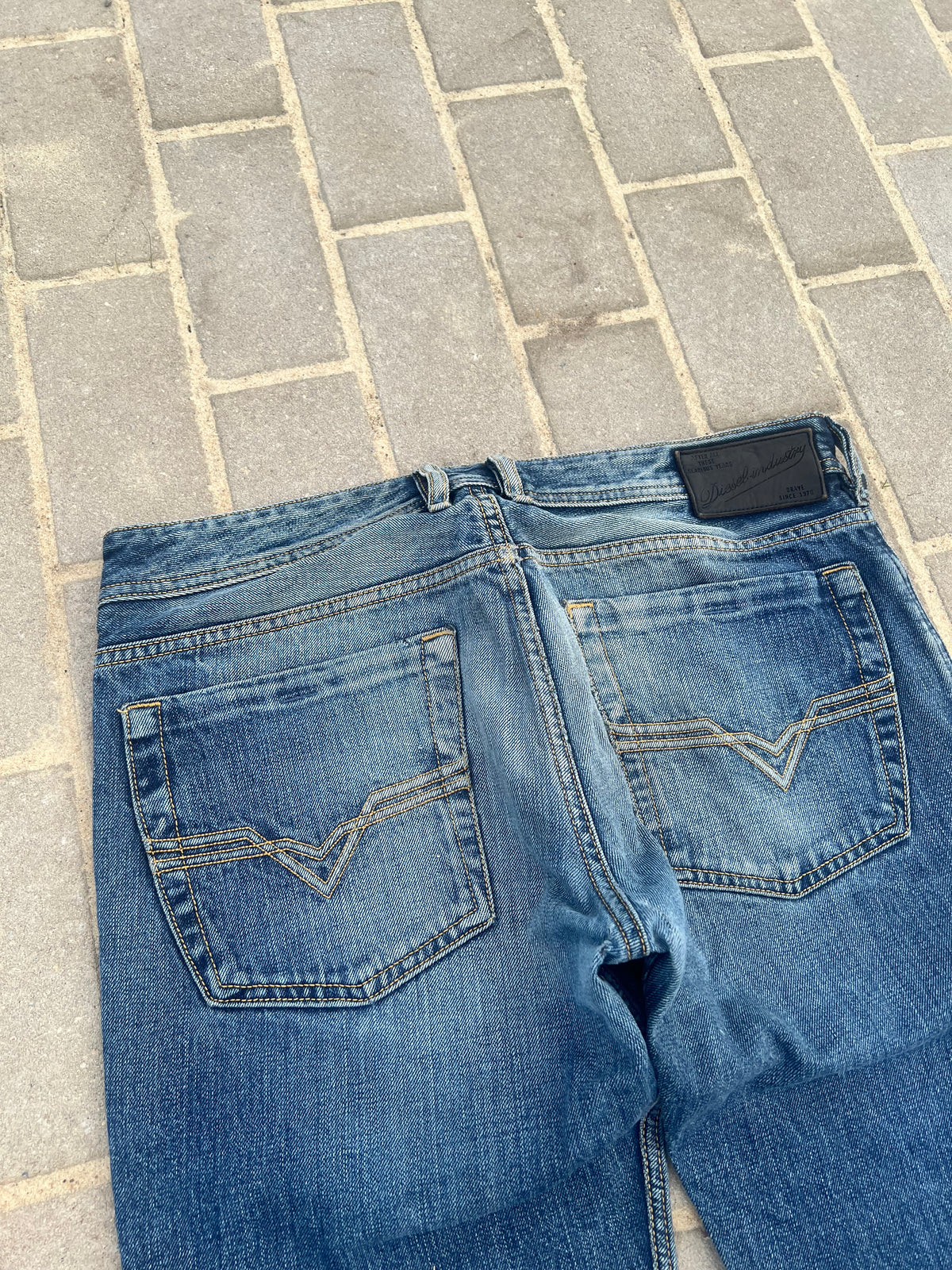 Diesel Zatiny Distressed Bootcut Jeans W32 L29