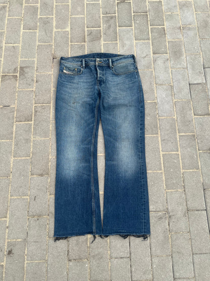 Diesel Zatiny Distressed Bootcut Jeans W32 L29