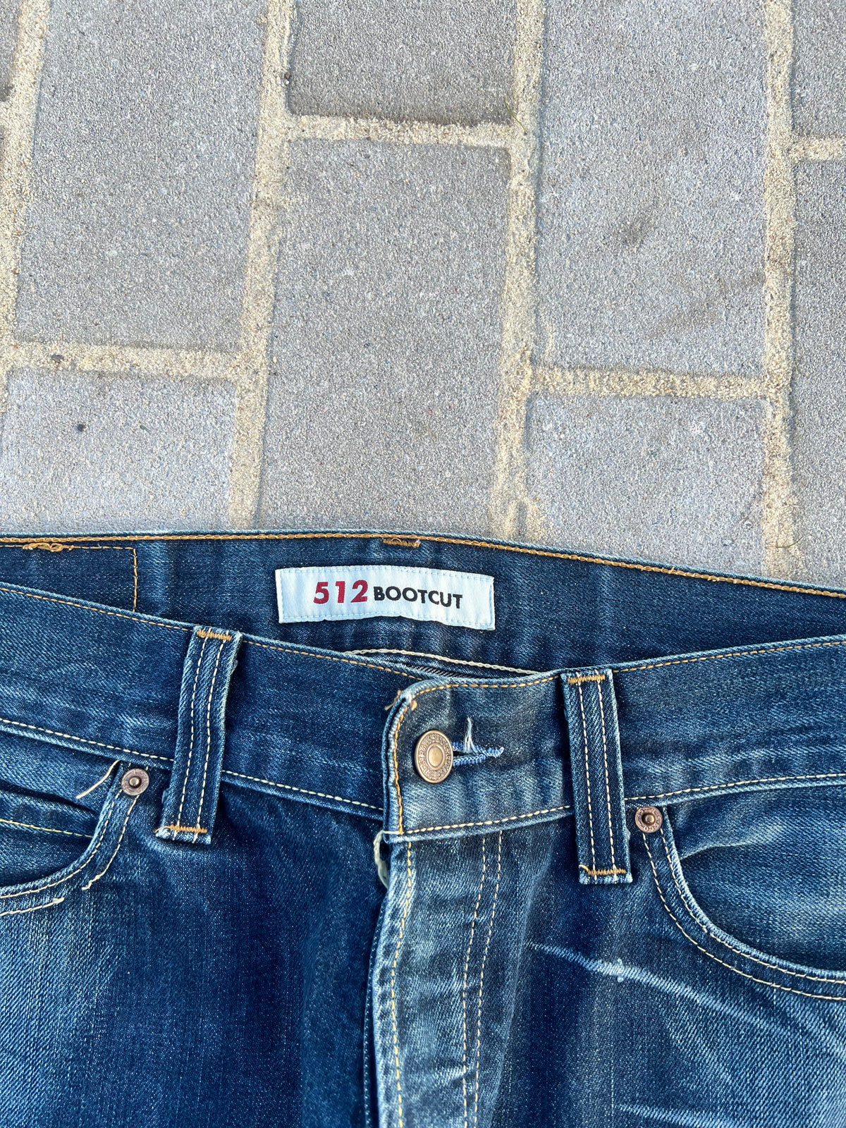 Levi's 512 Bootcut Jeans W33 L34