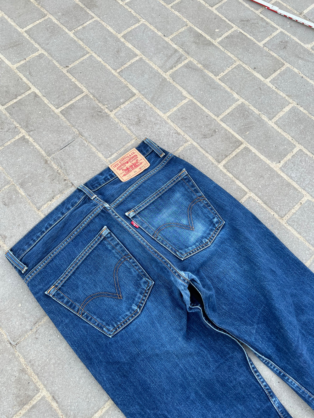 Levi's 507 Regular Bootcut Jeans W33 L34