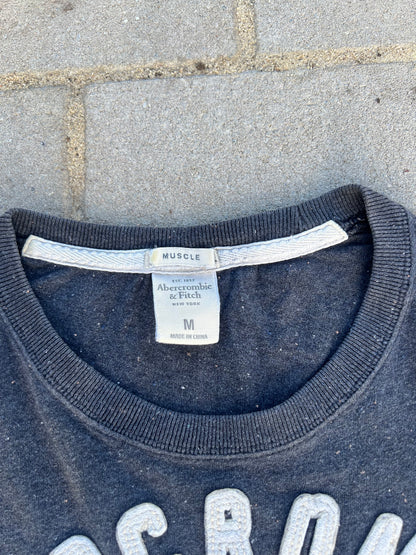 Abercrombie & Fitch navy spellout muscle fit tee M