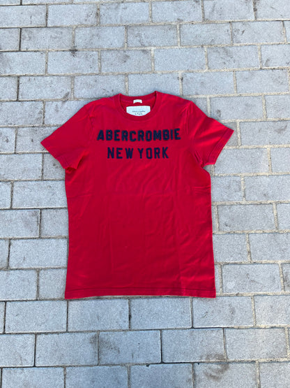 Abercrombie & Fitch red New York spellout muscle fit tee L