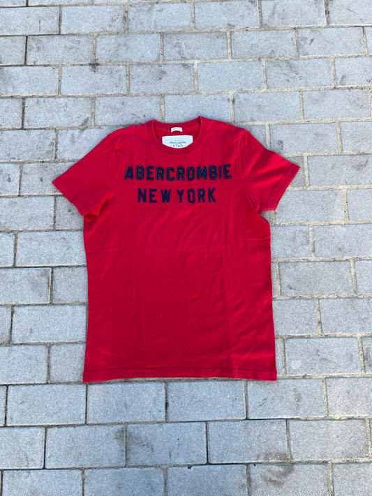 Abercrombie & Fitch red New York spellout muscle fit tee L