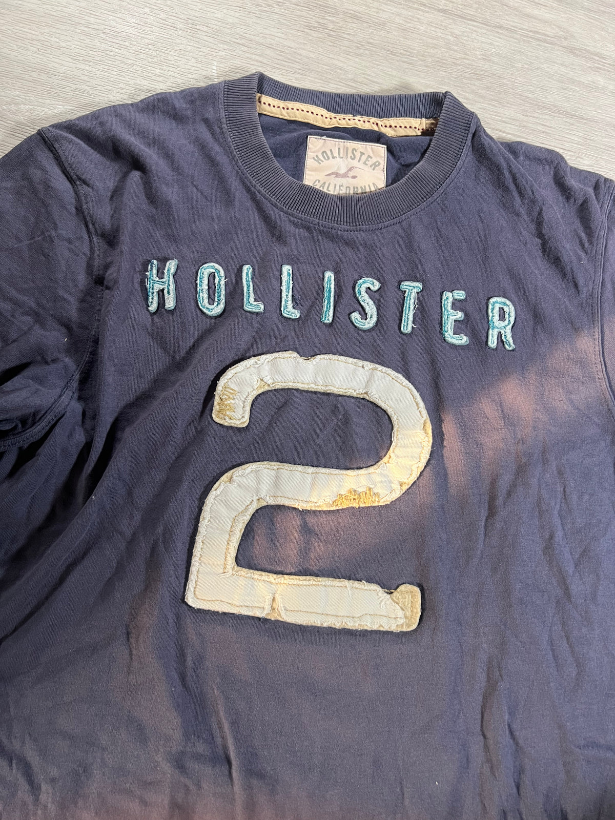 Hollister slim fit tee L
